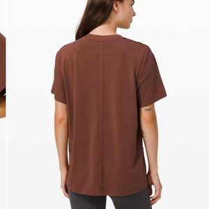 Lululemon All Yours Boyfriend Tee in Ancient Copper. Size 6/8. Fall 2020 Release
